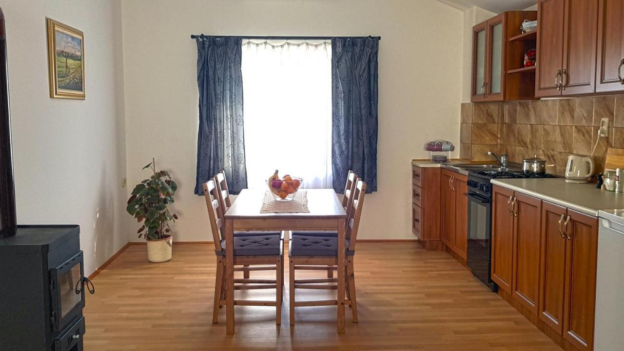 Apartman 13 Krizevci Екстер'єр фото