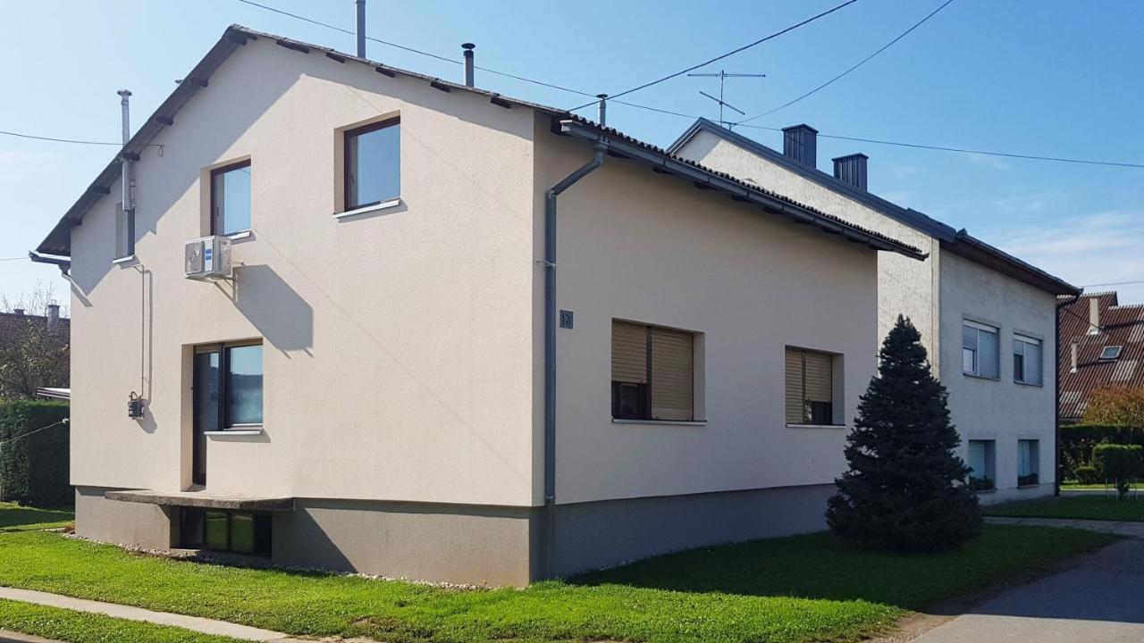 Apartman 13 Krizevci Екстер'єр фото